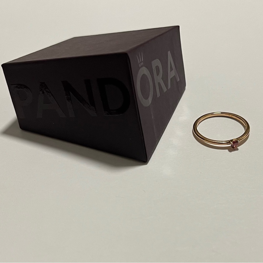 Pandora Red Solitiare Ring - Size 56 (7 1/2-8)